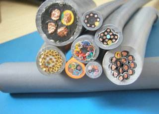 �������ε���PUR